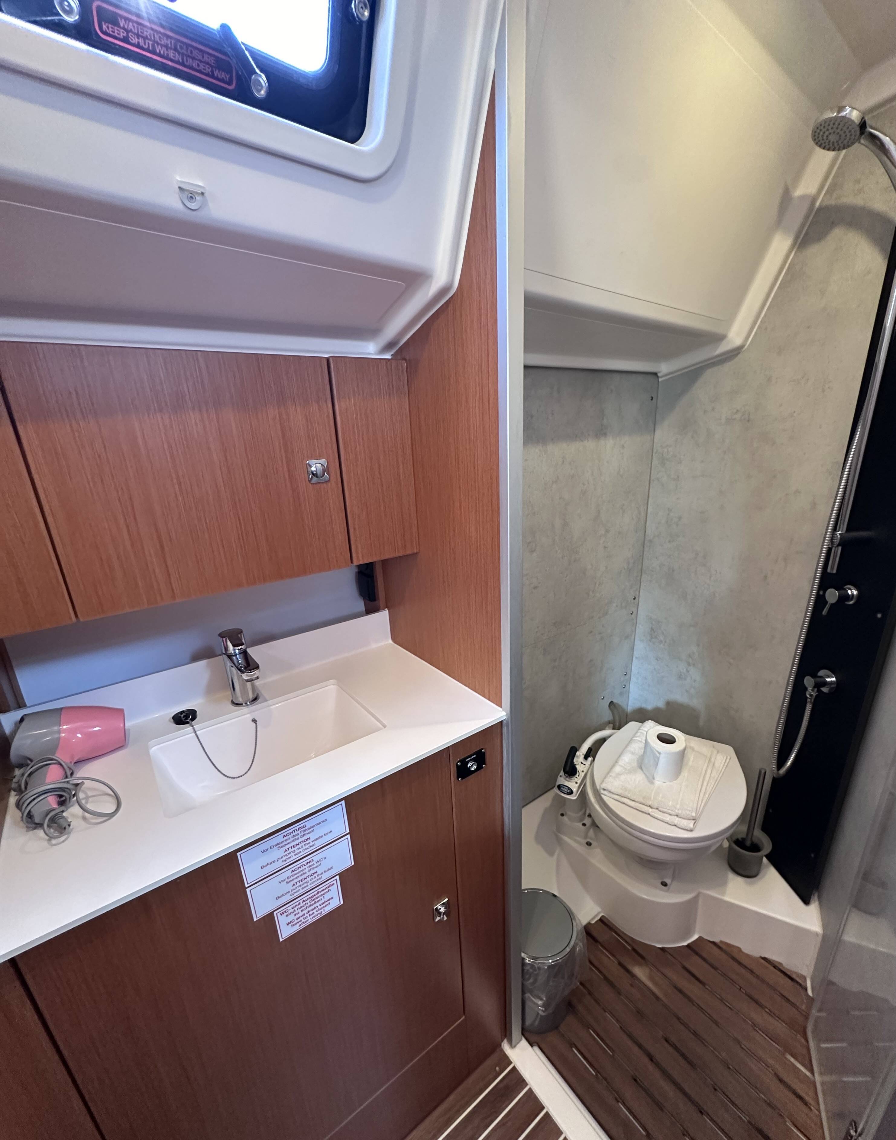 Bavaria C42 Sail Scorpius