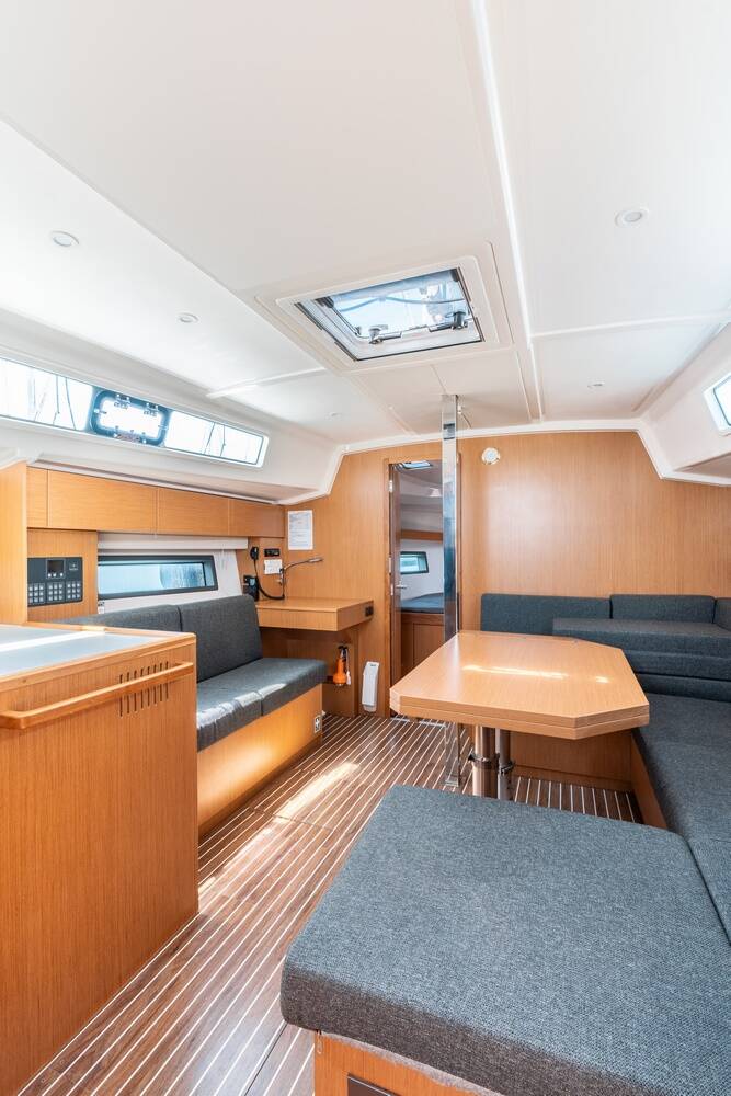 Segelyacht Bavaria C42 Avra