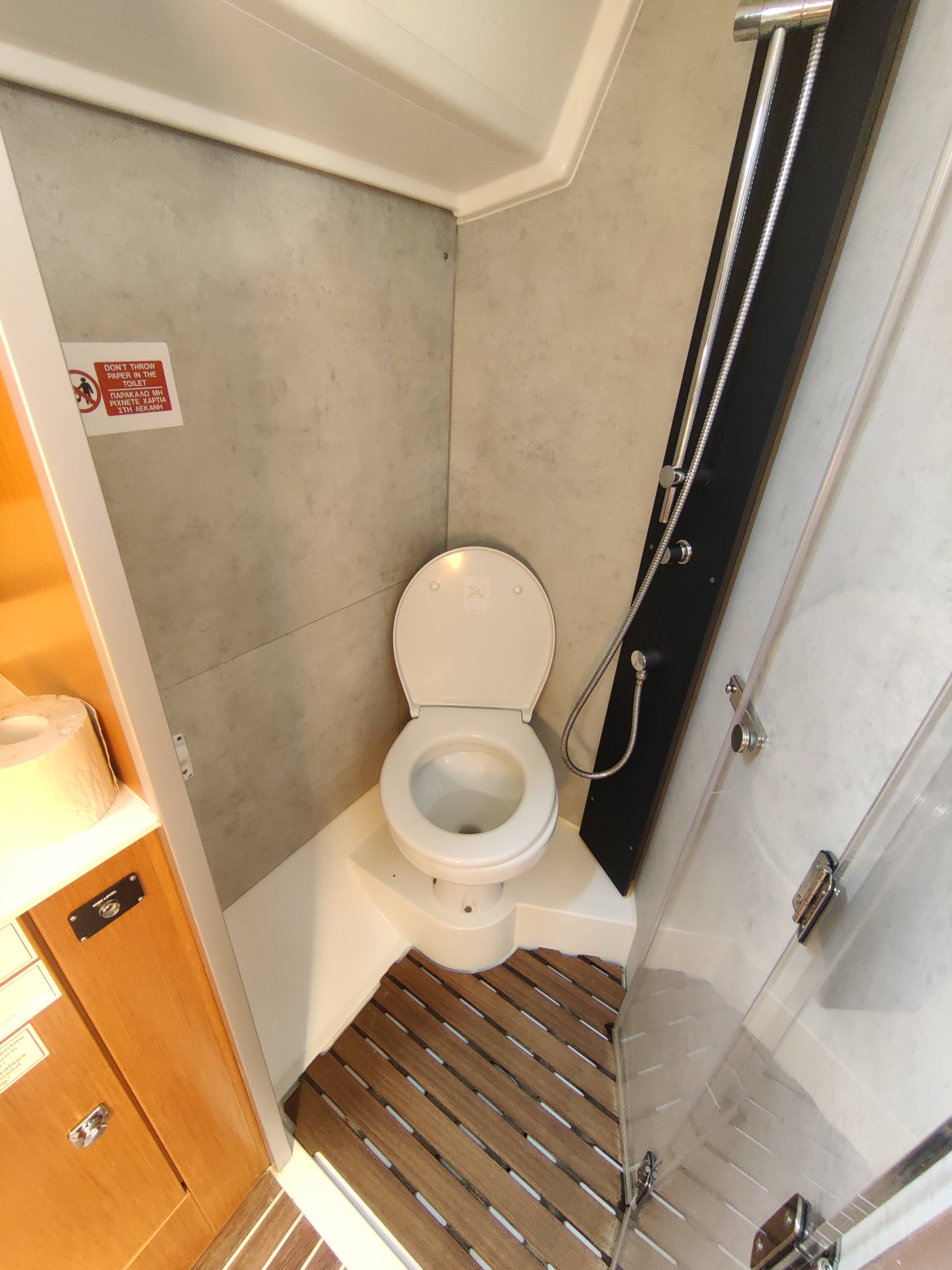 Bavaria C42 Silver VII