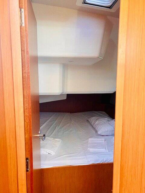 Bavaria C42 Sakura J