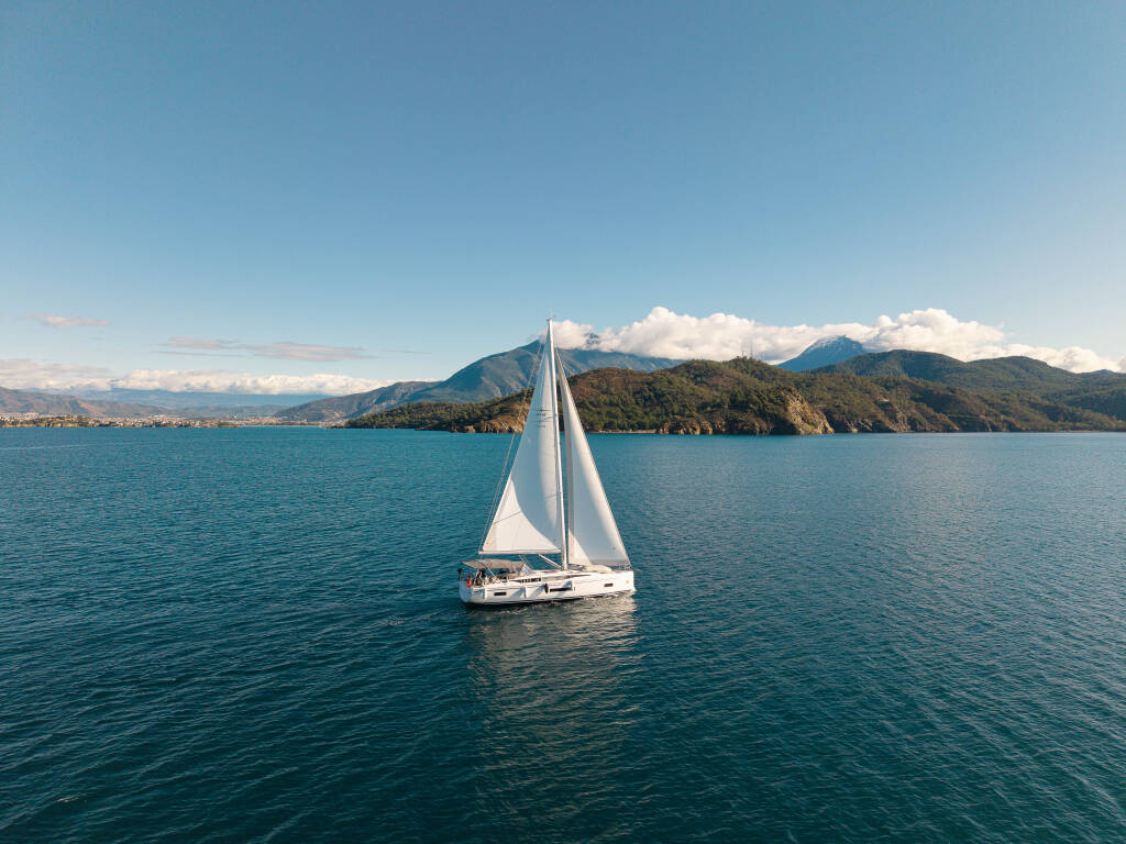 Bavaria C46 Iris