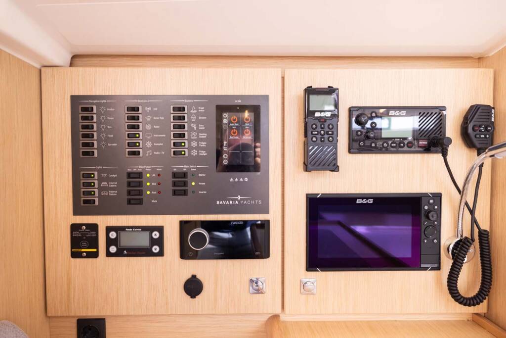 Segelyacht Bavaria C46 ELIFOZZI