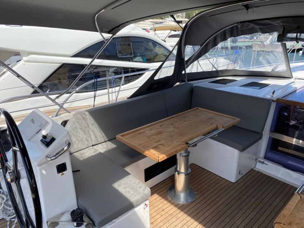 Segelyacht Bavaria C50 Style Acrux