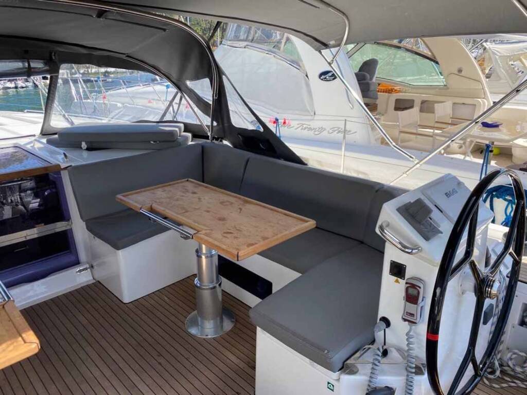 Segelyacht Bavaria C50 Style Acrux