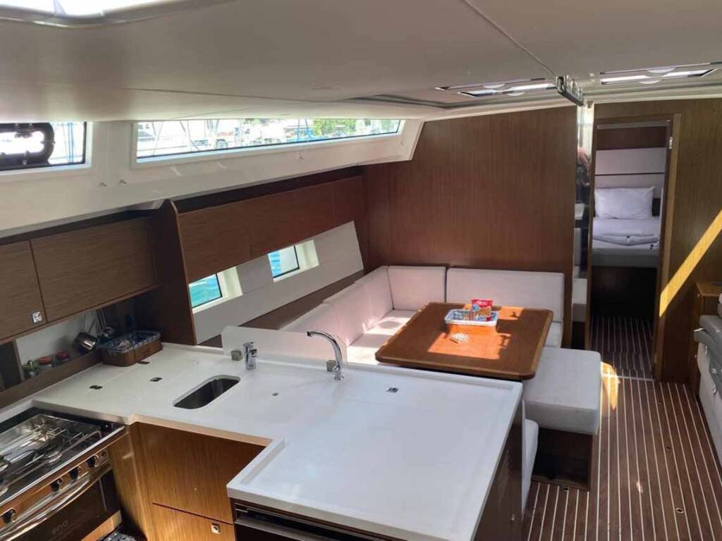 Segelyacht Bavaria C50 Style Acrux