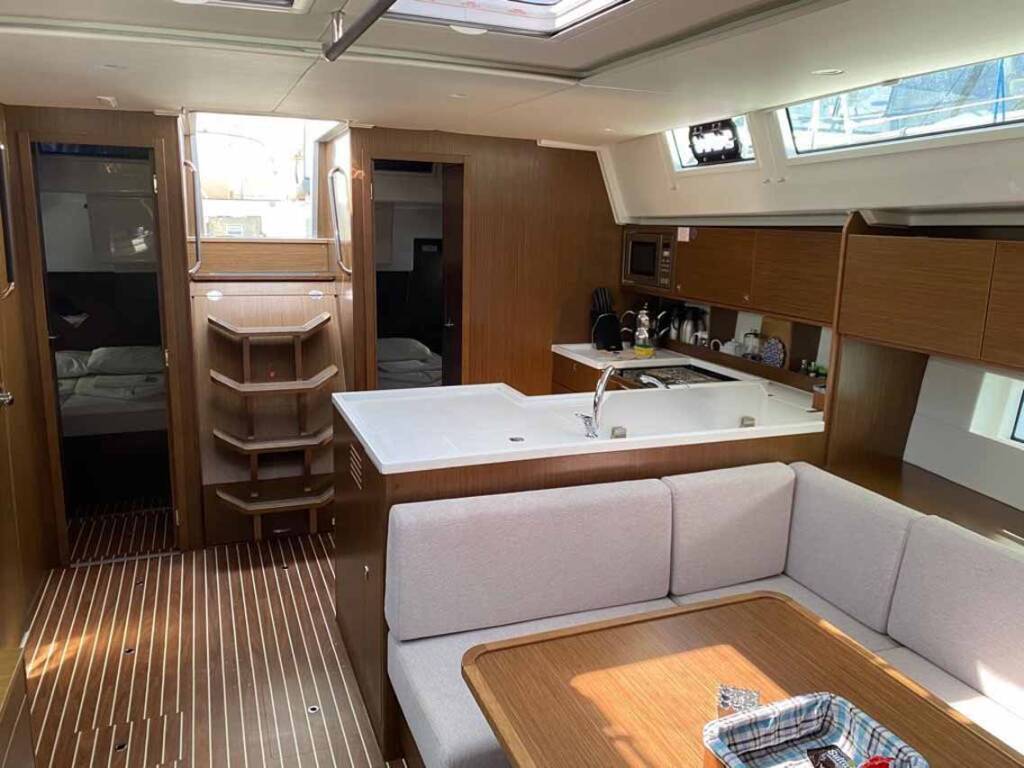 Segelyacht Bavaria C50 Style Acrux