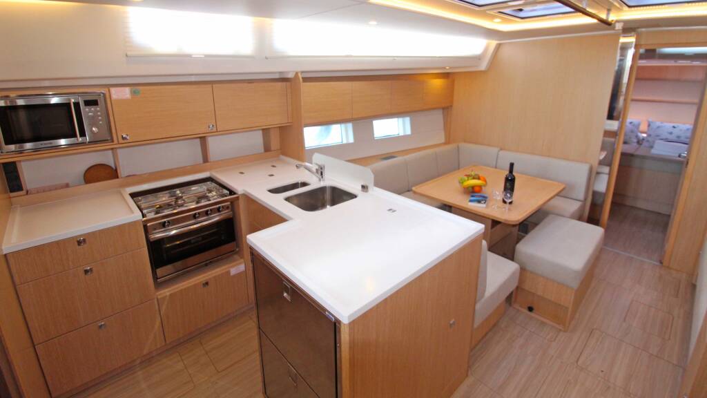 Sailing yacht Bavaria C50 Style Shala