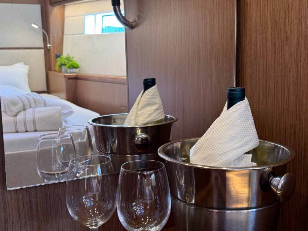 Bavaria C57 Style F-ONE