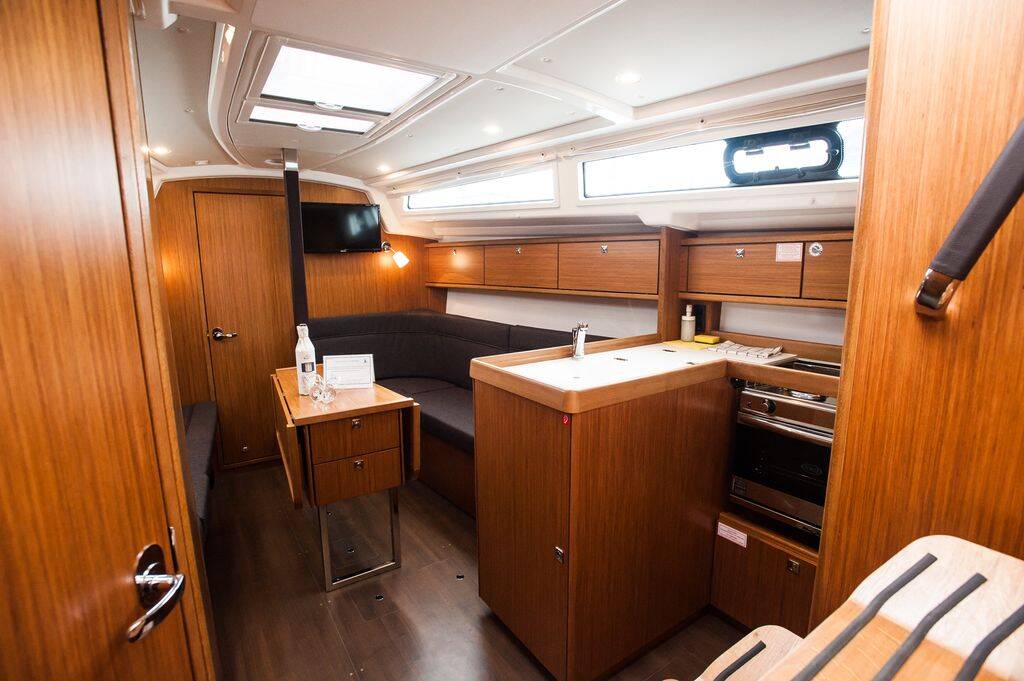 Segelyacht Bavaria Cruiser 34 Style Neo
