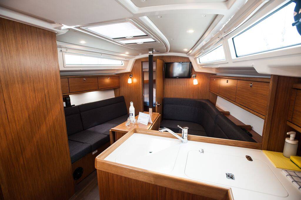 Segelyacht Bavaria Cruiser 34 Style Neo