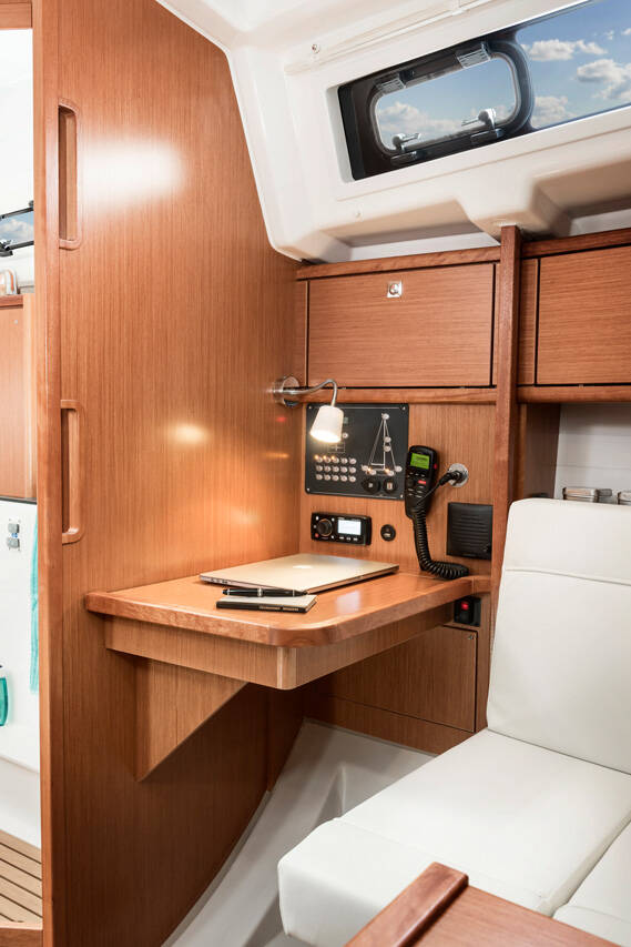 Segelyacht Bavaria Cruiser 34 Style Opal