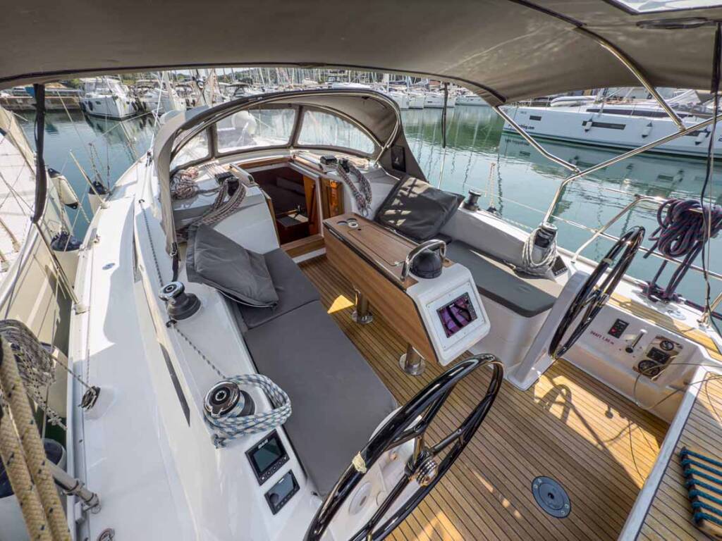 Segelyacht Bavaria Cruiser 34 Hydra