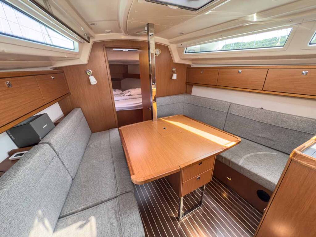 Segelyacht Bavaria Cruiser 34 Hydra