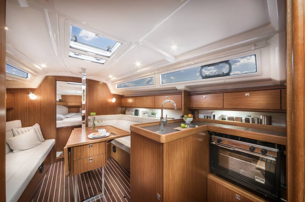 Bavaria Cruiser 34 TBD