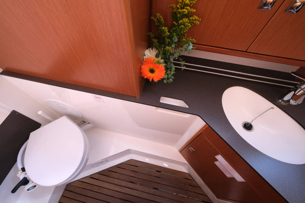 Segelyacht Bavaria Cruiser 34 Dory 2
