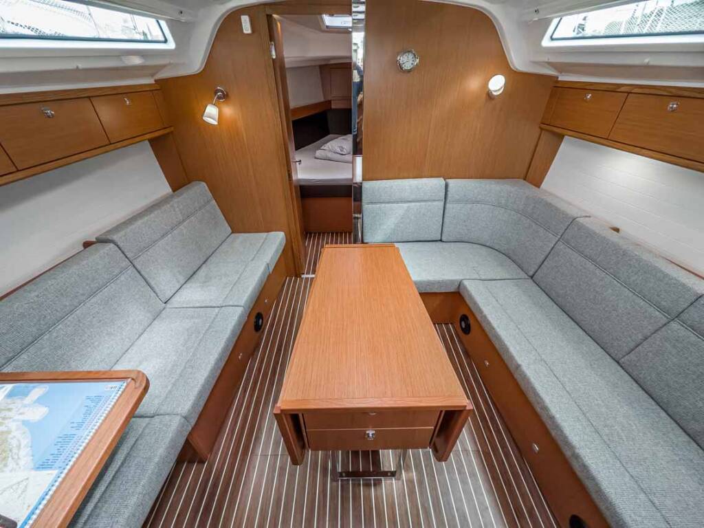 Segelyacht Bavaria Cruiser 37 Scala