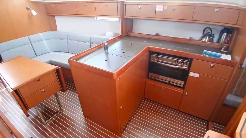 Segelyacht Bavaria Cruiser 37 Xenia