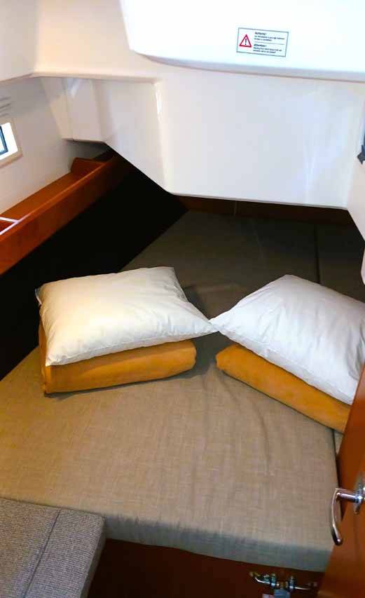 Segelyacht Bavaria Cruiser 37 Xenia