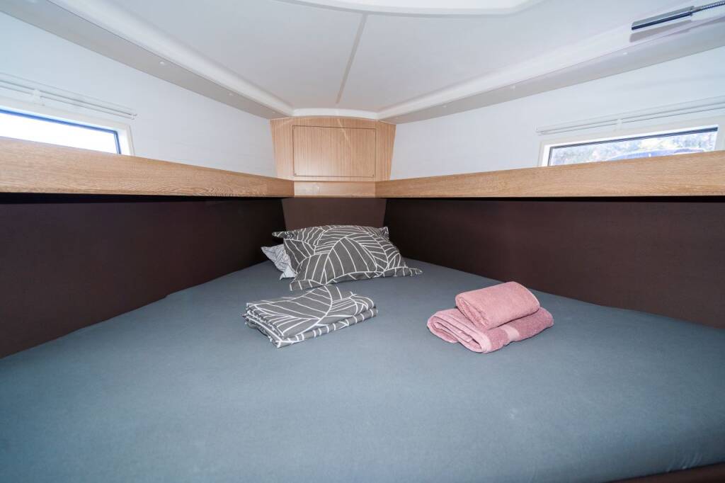 Sailing yacht Bavaria Cruiser 37 Kata