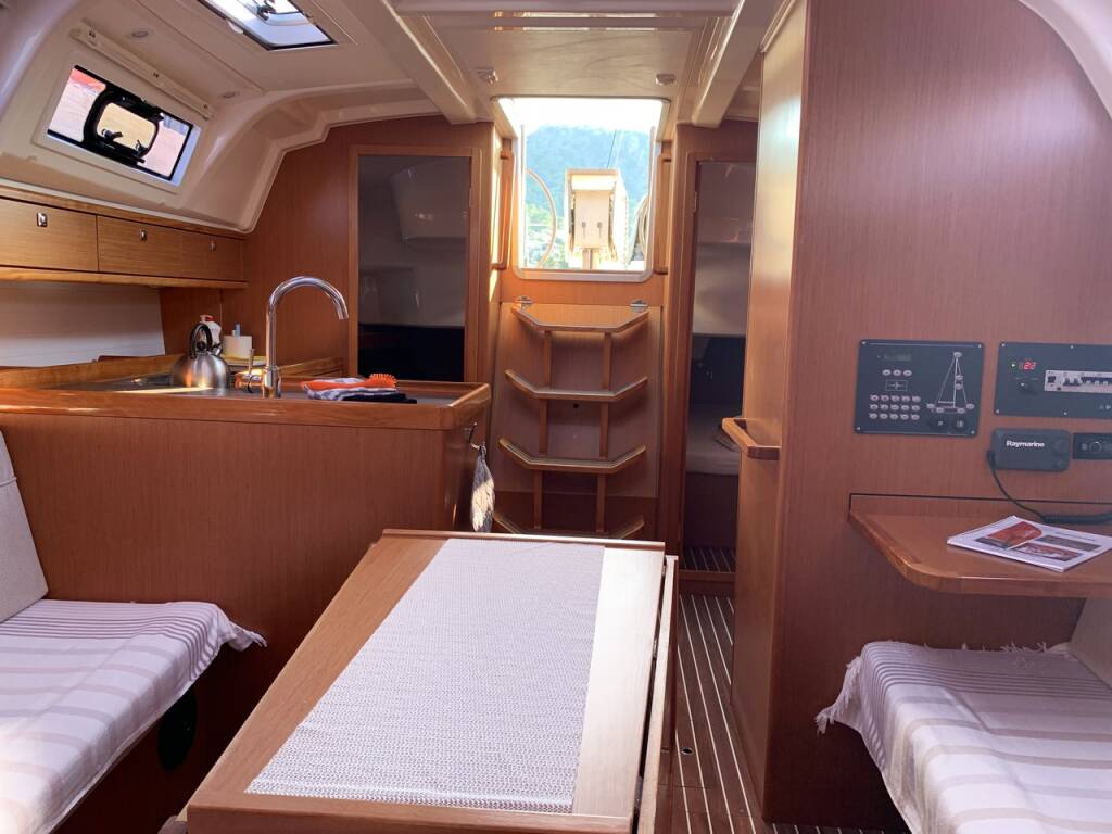 Segelyacht Bavaria Cruiser 37 Roger Rabbit