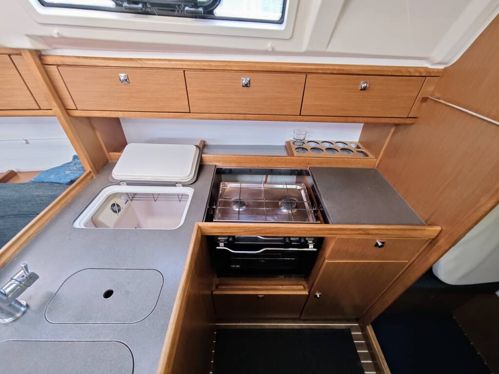 Bavaria Cruiser 37 Atena