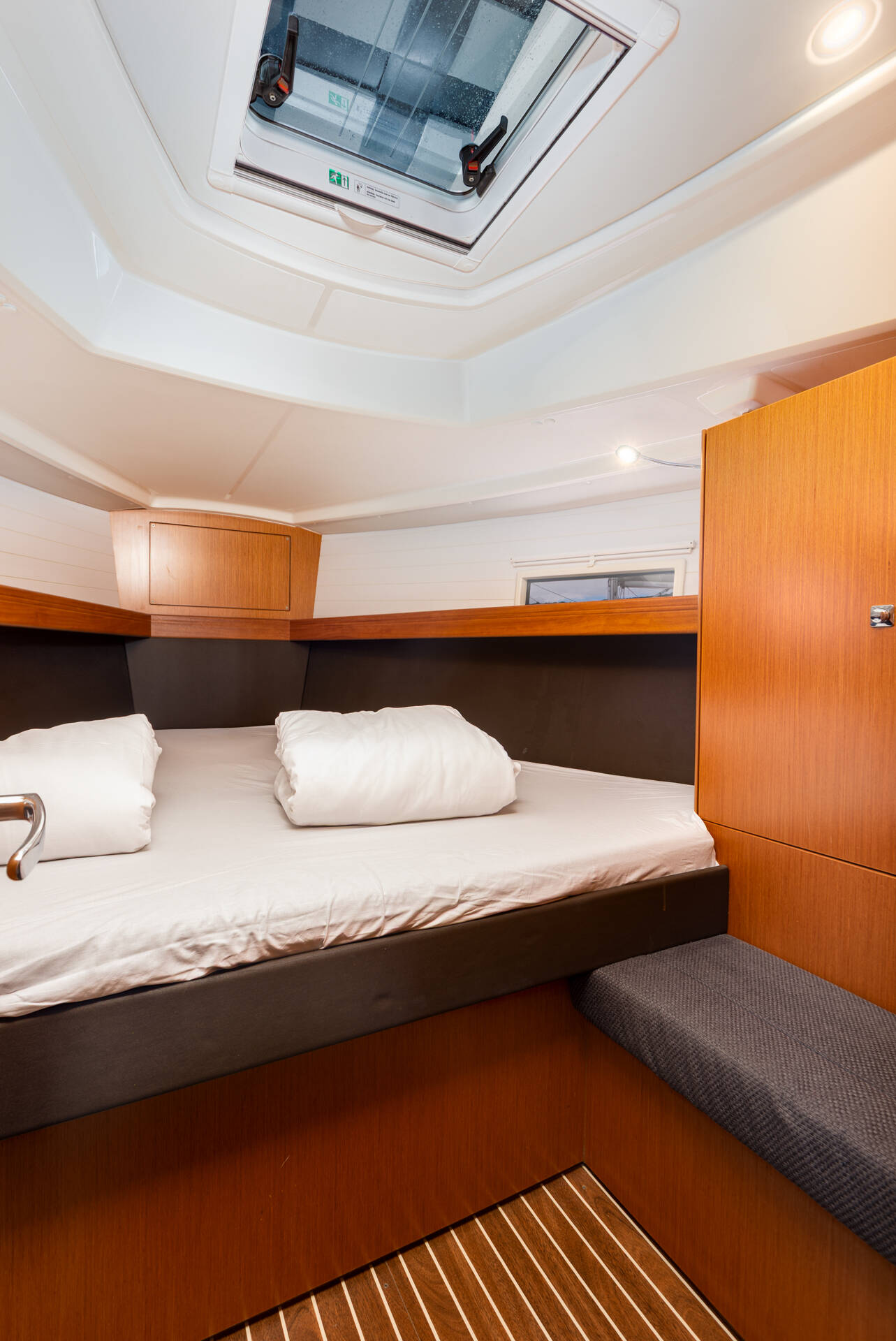 Bavaria Cruiser 37 Fjaka