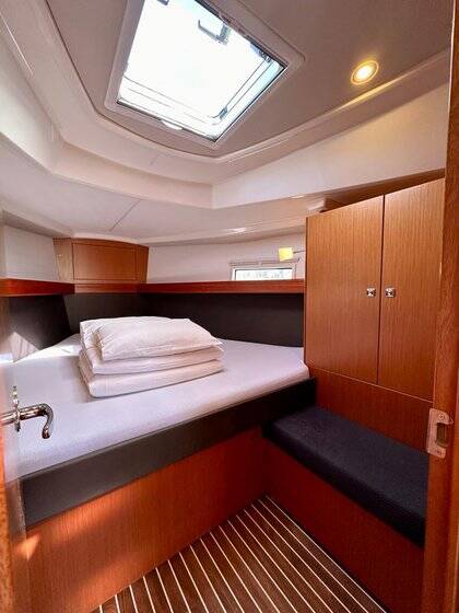 Bavaria Cruiser 37 Emerald