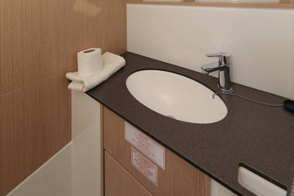 Bavaria Cruiser 37 Jazz Band