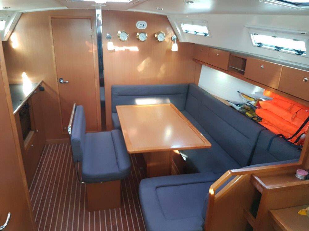 Segelyacht Bavaria Cruiser 40 Lola