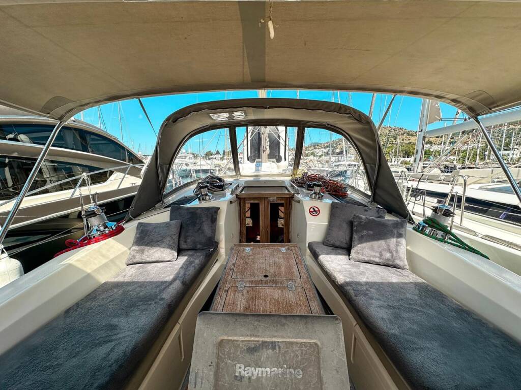 Bavaria Cruiser 40 Spark-1