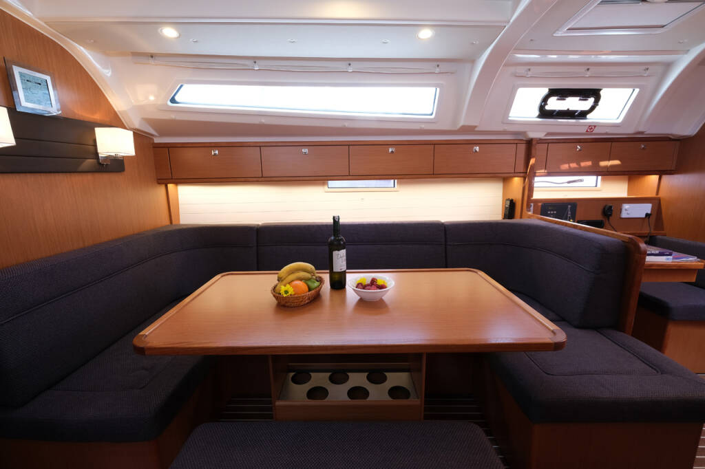 Segelyacht Bavaria Cruiser 41 Marlin 3
