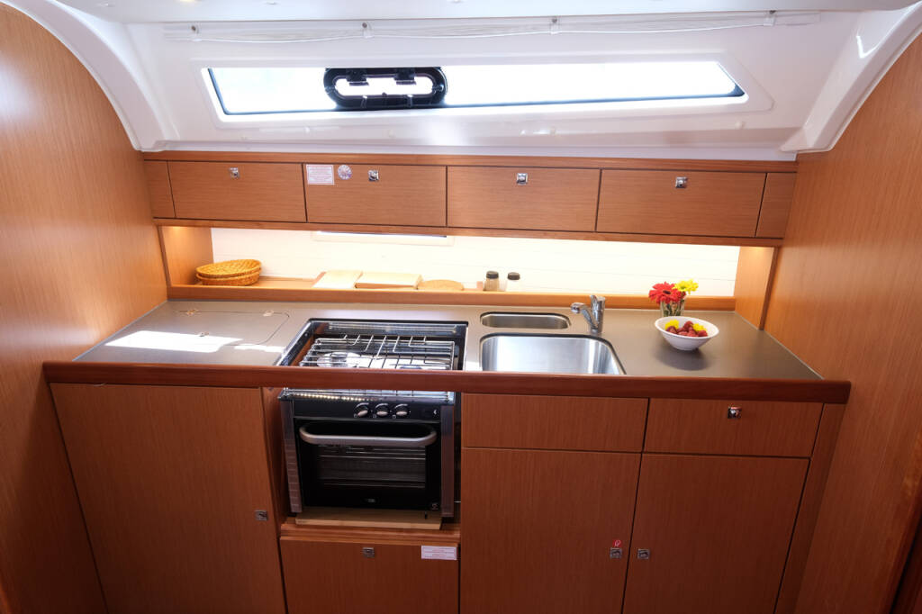 Segelyacht Bavaria Cruiser 41 Marlin 3
