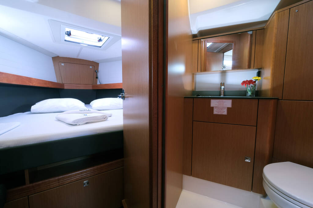 Segelyacht Bavaria Cruiser 41 Marlin 3