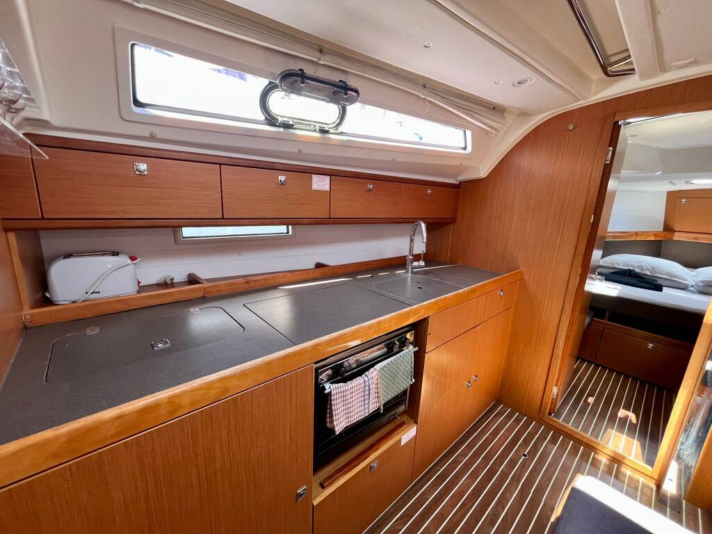 Segelyacht Bavaria Cruiser 41 My Point