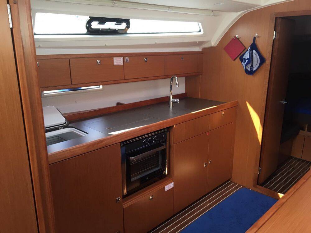 Sailing yacht Bavaria Cruiser 41 Laguna
