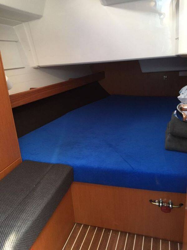 Sailing yacht Bavaria Cruiser 41 Laguna
