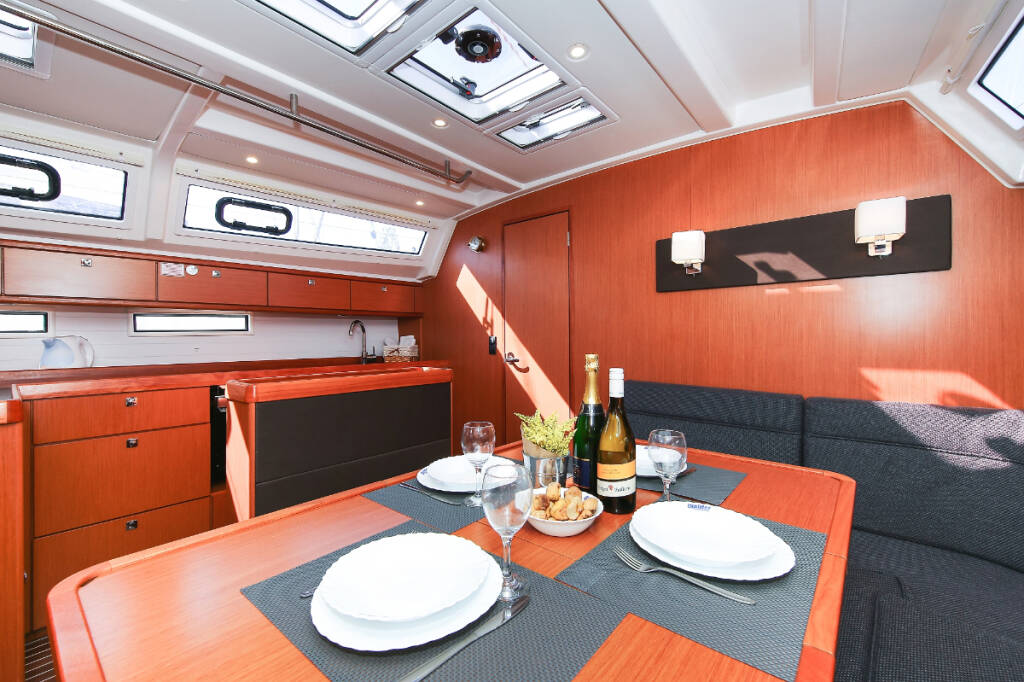 Segelyacht Bavaria Cruiser 46 Challi