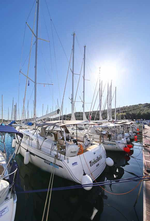 Segelyacht Bavaria Cruiser 46 Viribus Unitis