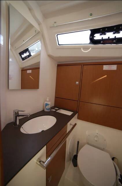 Bavaria Cruiser 46 Sail Deneb