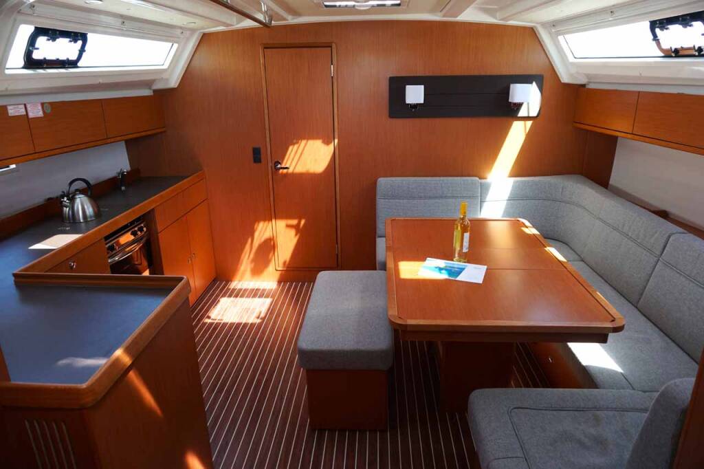 Segelyacht Bavaria Cruiser 46 Delphina