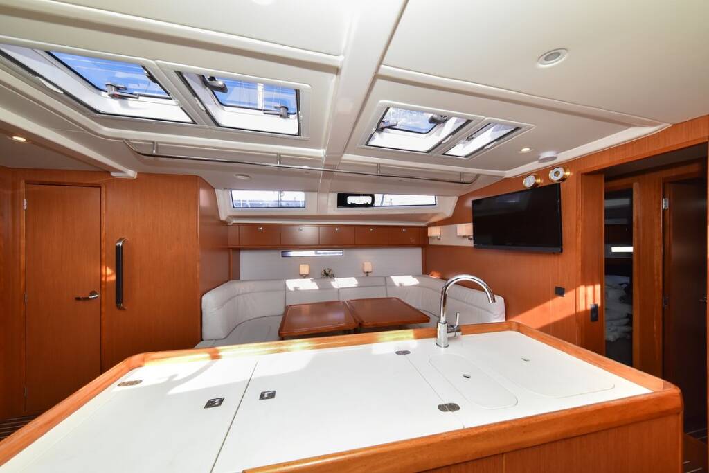 Sailing yacht Bavaria Cruiser 56 Fat Boy