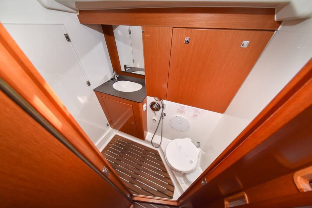 Sailing yacht Bavaria Cruiser 56 Fat Boy