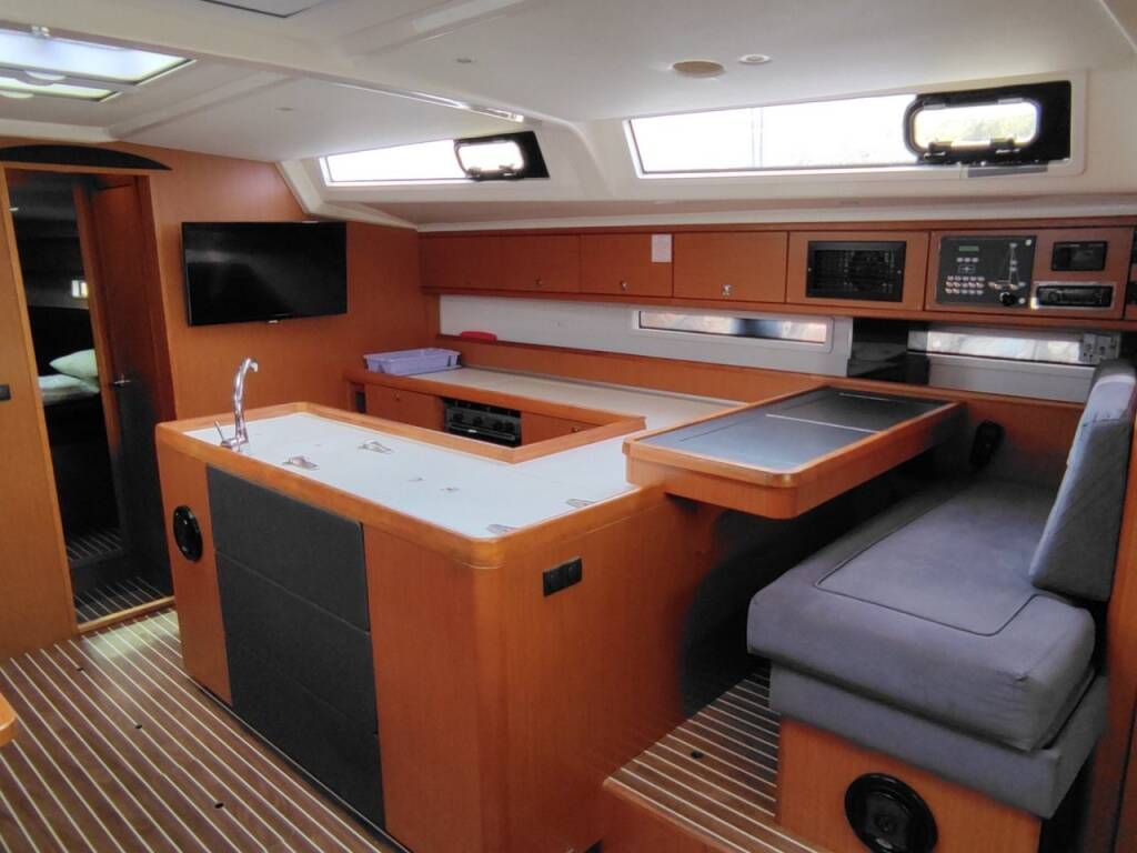 Sailing yacht Bavaria Cruiser 56 Searex
