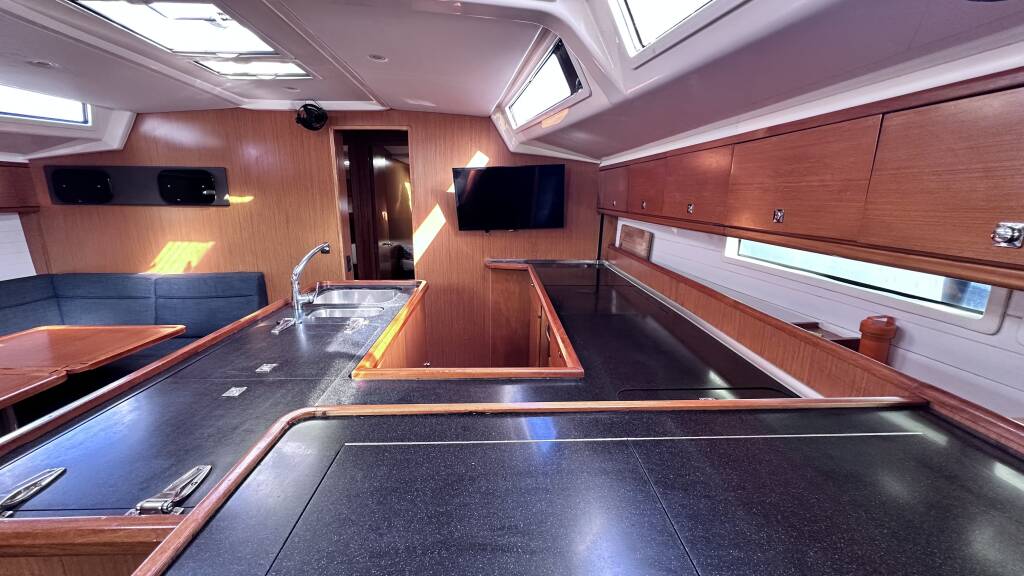 Bavaria Cruiser 56 Anassa