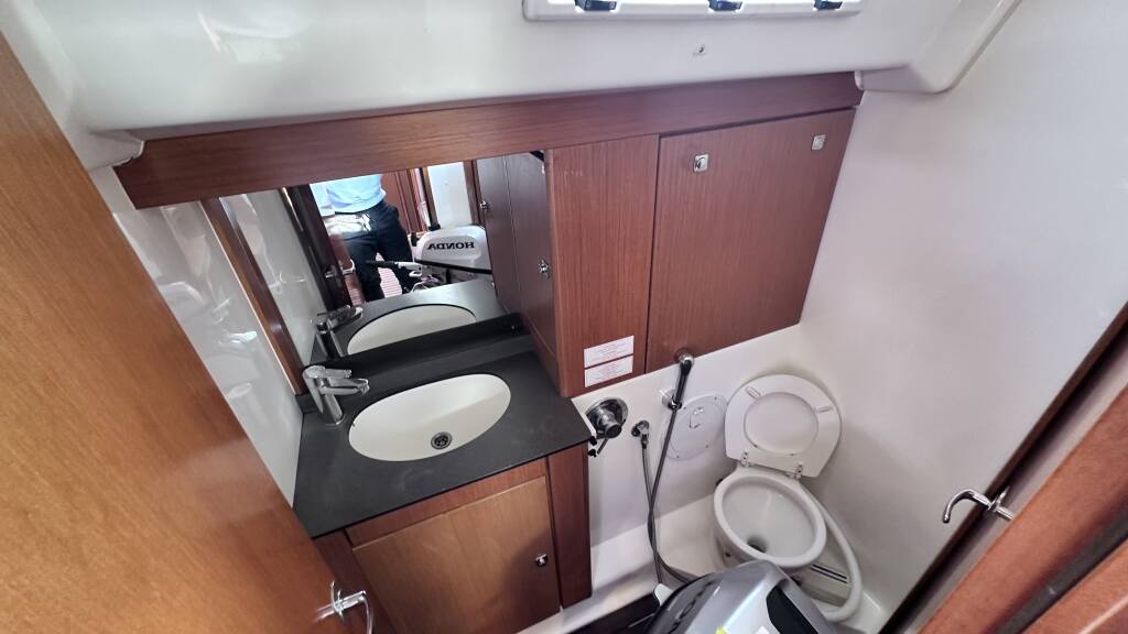 Bavaria Cruiser 56 Anassa