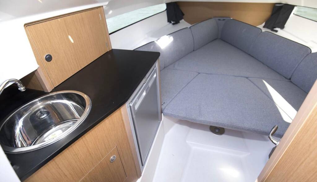 Motorboot Beneteau Little Queens