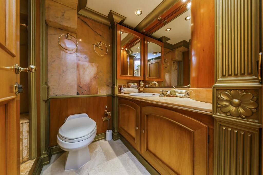 Luxus-Motoryacht Benetti Classsic 115 To Je To
