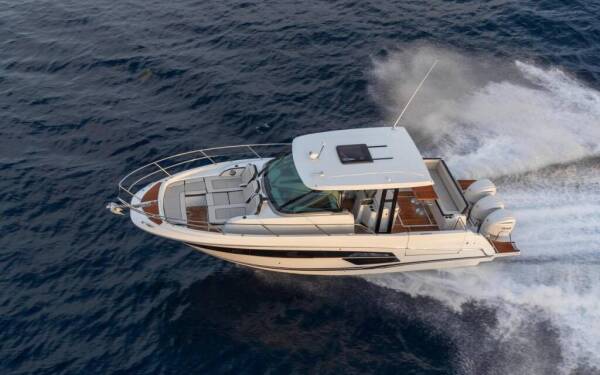 Cap Camarat 12.5 Ansimaste