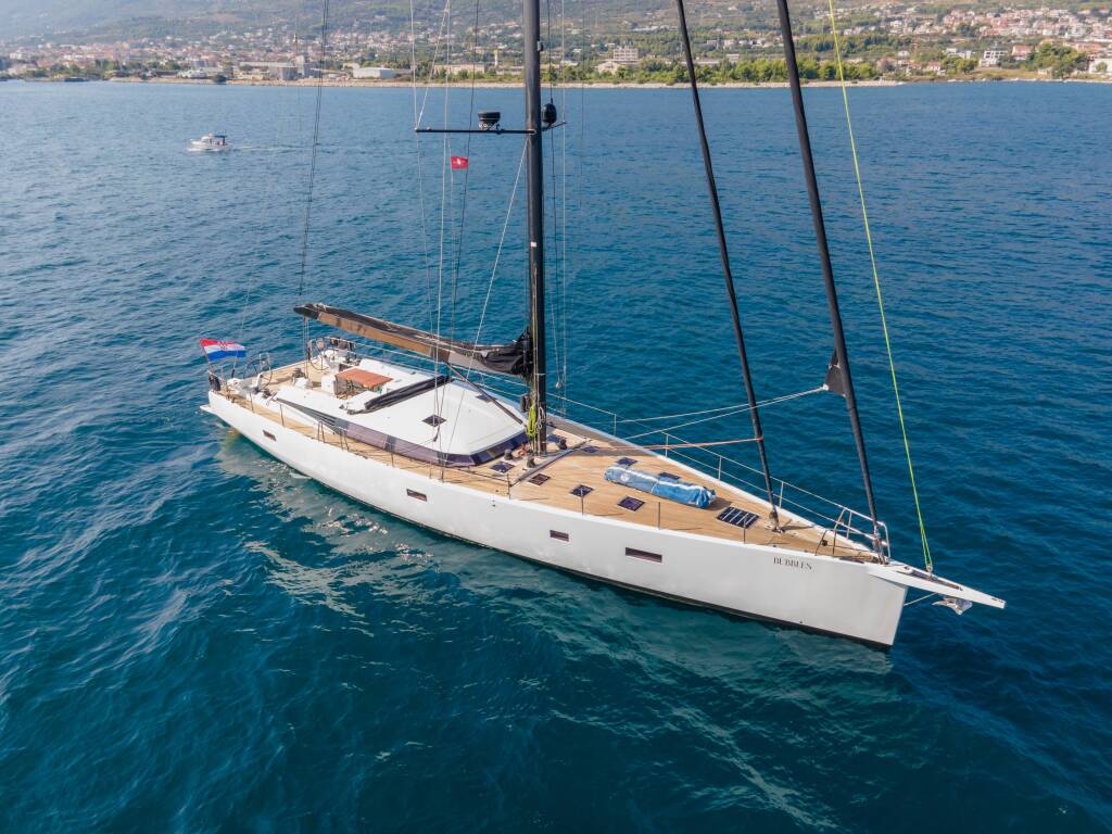 Sailing yacht CNB 76 Bubbles