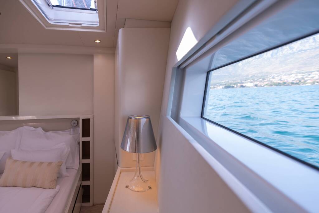 Sailing yacht CNB 76 Bubbles